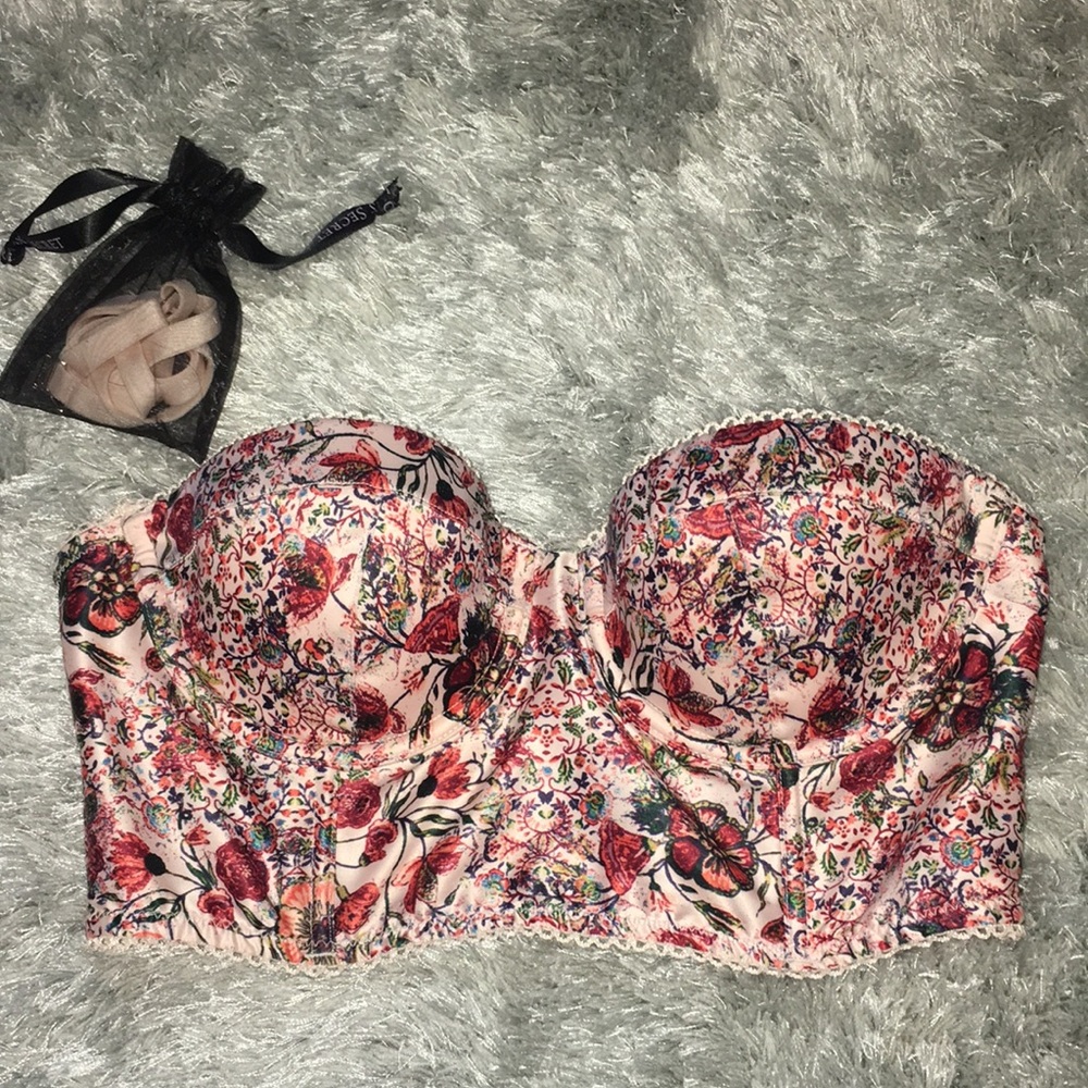 VS Strapless Bra